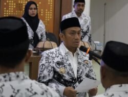 Lantik 23 Pengurus PGRI Lutim, Bupati Tekankan Kesejahteraan Guru